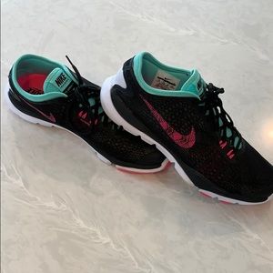 Nike Flex supreme training show